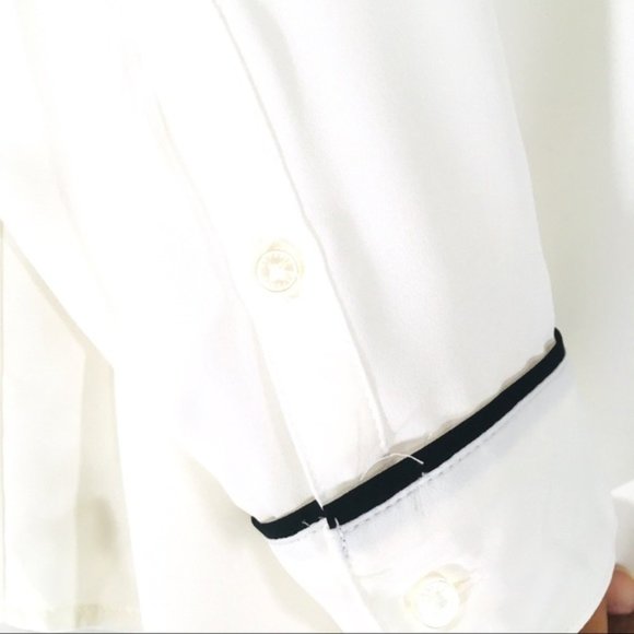 Express Original Fit Ivory Contrast Piping Portofino Blouse Roll Tab Sleeves Med - Picture 8 of 9